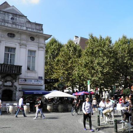Spacious Duplex In Brussels Historical Center Esterno foto
